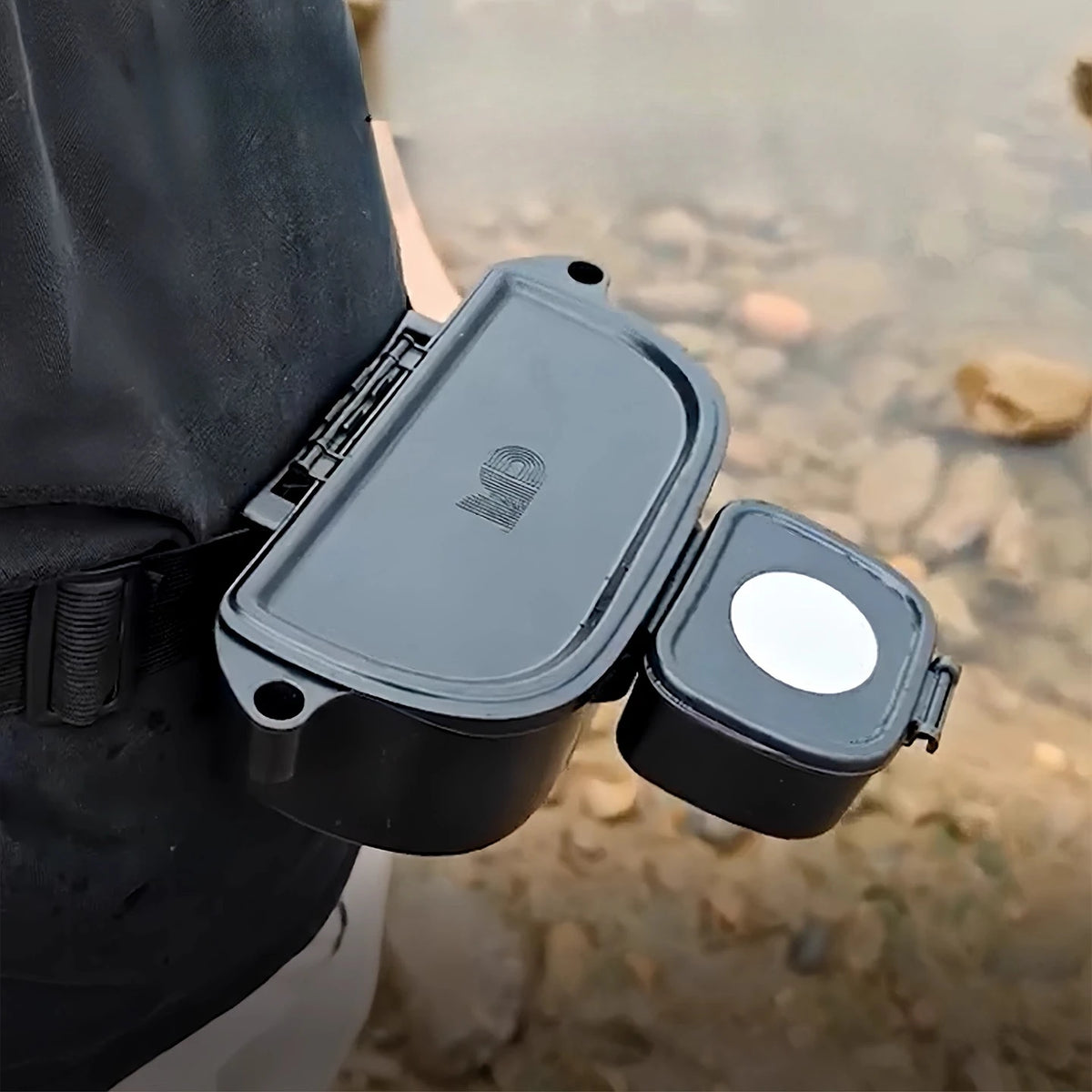 Fishing Bait Box Waist-hung Bait Tray Portable Stream Storage Fishing Gear Box Fishing Equipment Tackle Box